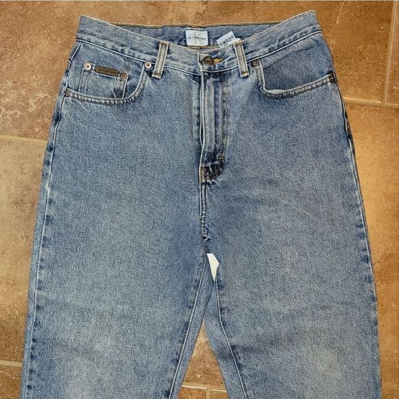 Calvin Klein Jeans High Rise Mom Jean Double Stone Wash - Picture 8 of 16